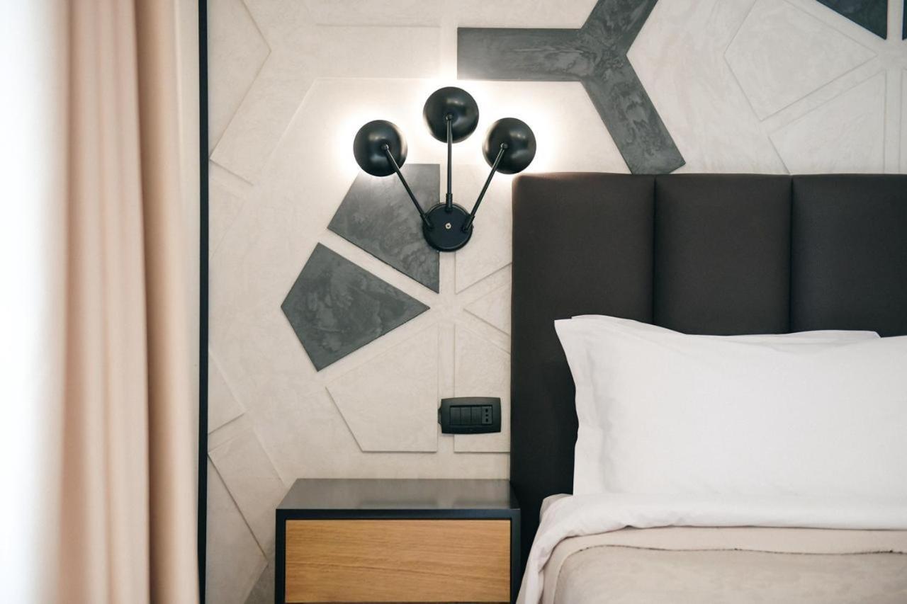 Richmond Hotel Korcza Zewnętrze zdjęcie