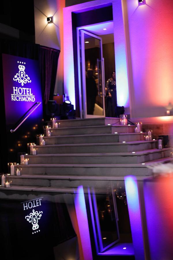 Richmond Hotel Korcza Zewnętrze zdjęcie